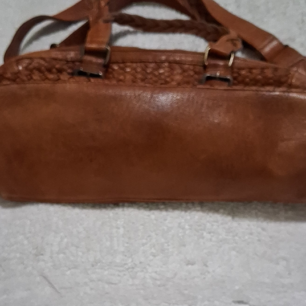 Tano Woven Leather Shoulder Bag - Picture 6 of 10